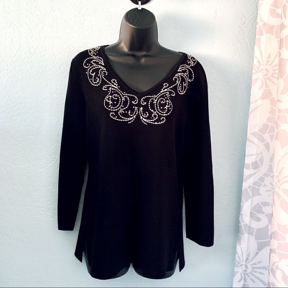 Cable & Gauge Black Embroidered Embellished Knit Sweater Top Size Medium